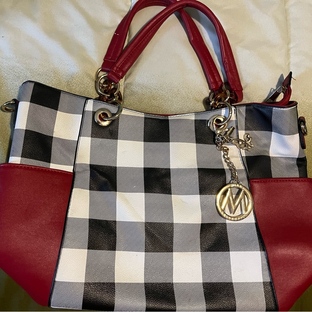 Stylish Checkered Handbag with Red Accents